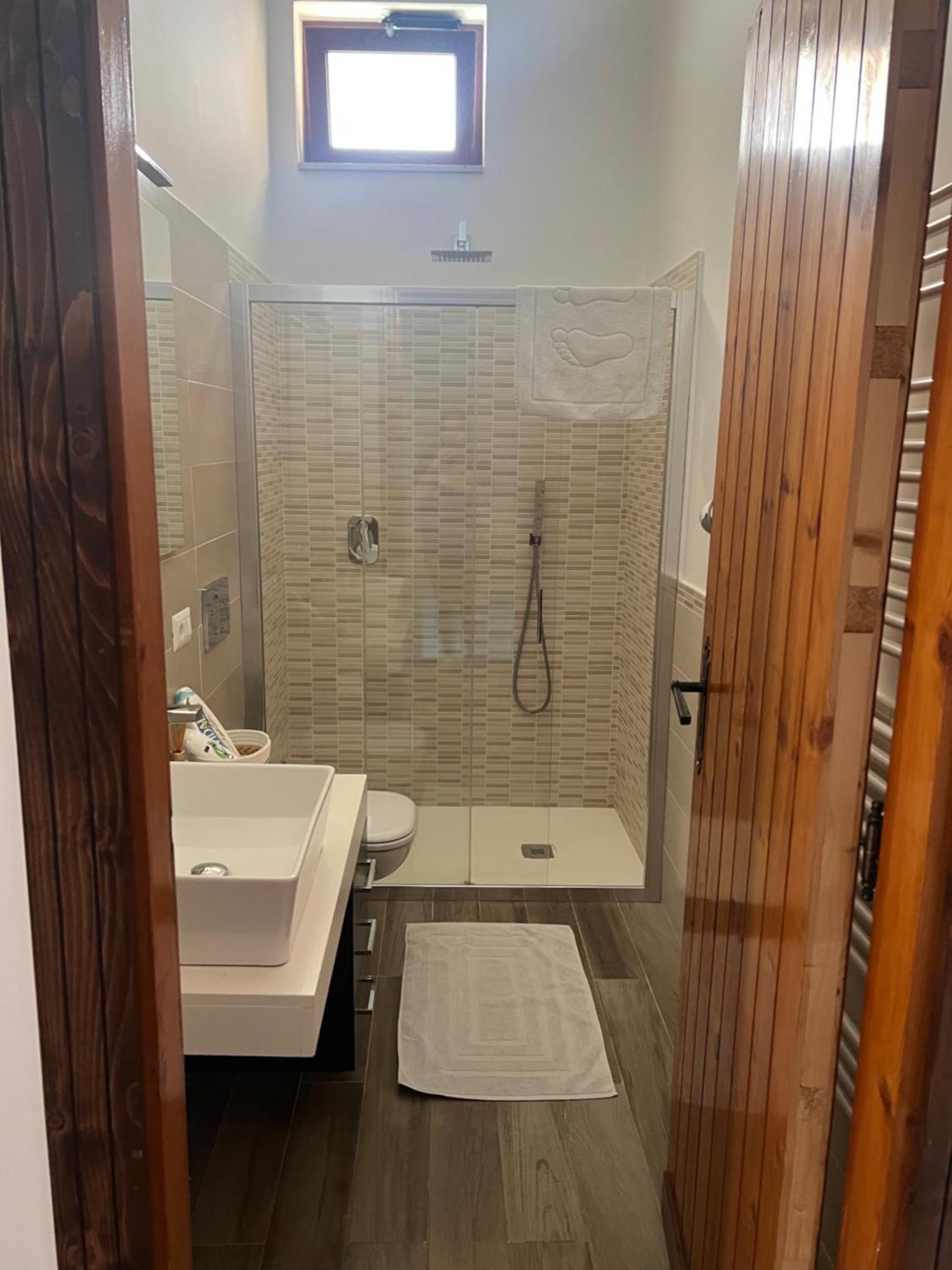 B&B Villa Reginella อาเจโรลา ภายนอก รูปภาพ
